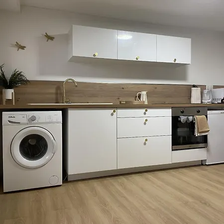 - Val D Europe - Vallee Village - Village Nature - Parc Asterix Apartment *